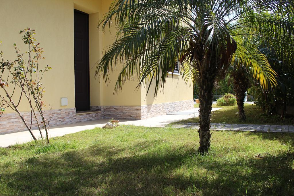 Casa Vacanze Roccella Beach Campofelice Di Roccella Ngoại thất bức ảnh