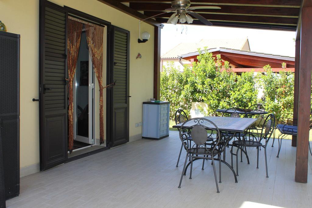 Casa Vacanze Roccella Beach Campofelice Di Roccella Ngoại thất bức ảnh